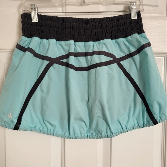 Lululemon Run Tracker Skort - Picture 2 of 6